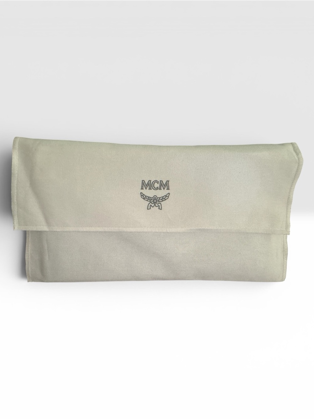 MCM Blue Himmel Continental
Envelope Clutch  NEW - Picture 2 of 10